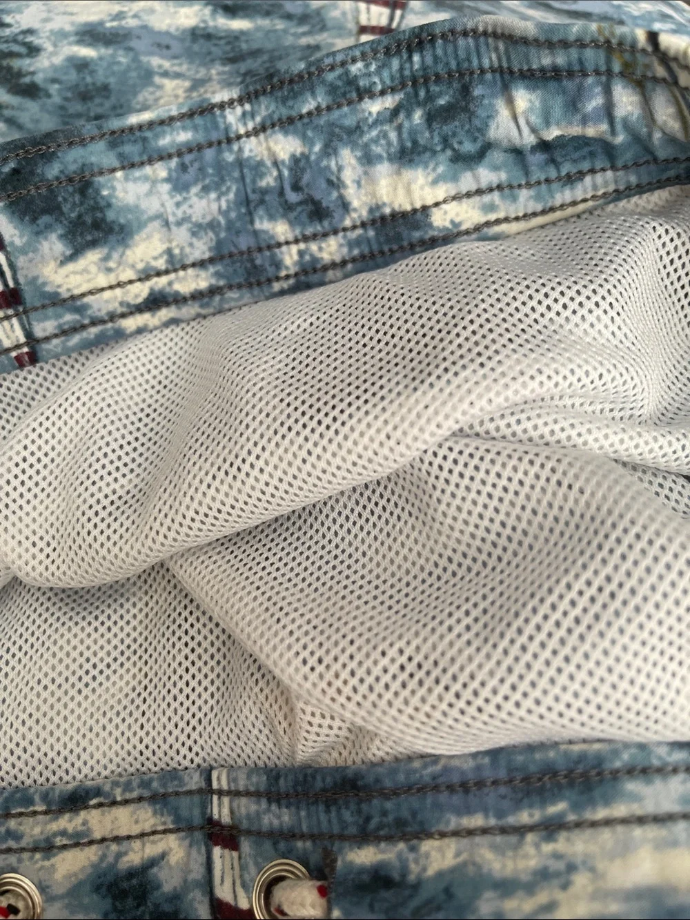 J. Crew Blue Sailboat Print Swim Shorts trunk Econyl Nylon Medium